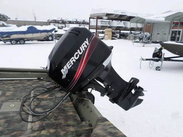 Slide: The Image of Tracker 1754 Grizzle 2003 - 5