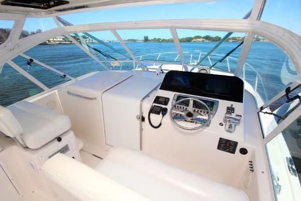 Slide: The Image of Cabo 32 2006 - 2