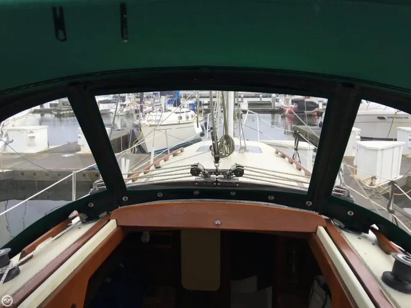 Slide: The Image of Islander Bahama 30 1980 - 2
