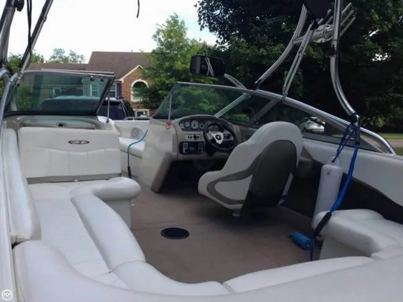 Slide: The Image of Mastercraft X30 2001 - 6