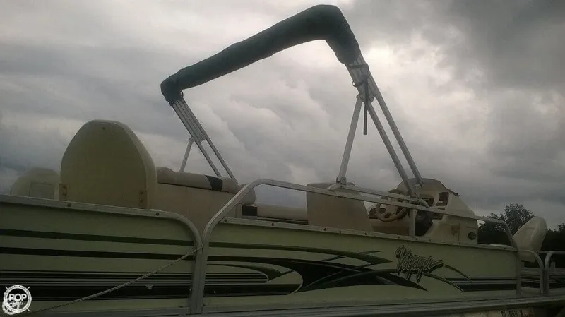 Slide: The Image of Voyager Marine VS 22 Fish N Cruise 2002 - 11