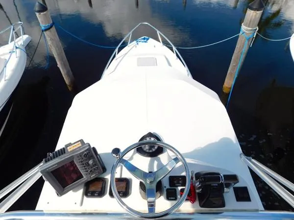 Slide: The Image of Contender 35 Side Console 2006 - 11