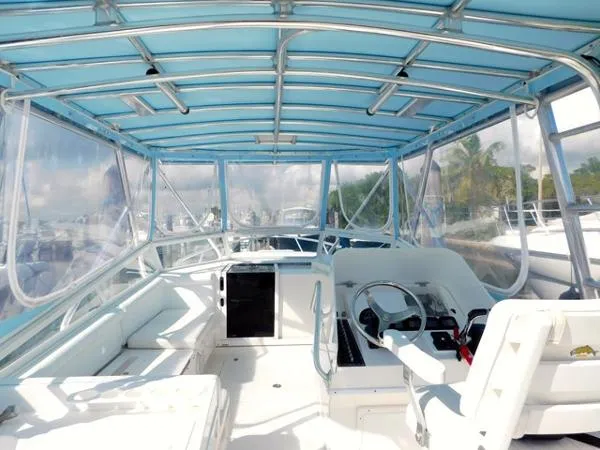 Slide: The Image of Contender 35 Side Console 2006 - 5