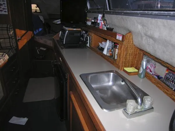 Slide: The Image of Silverton 29 Sport Cruiser 1985 - 1