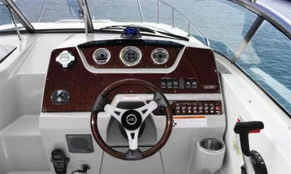 Slide: The Image of Sea Ray 260 Sundancer 2011 - 2