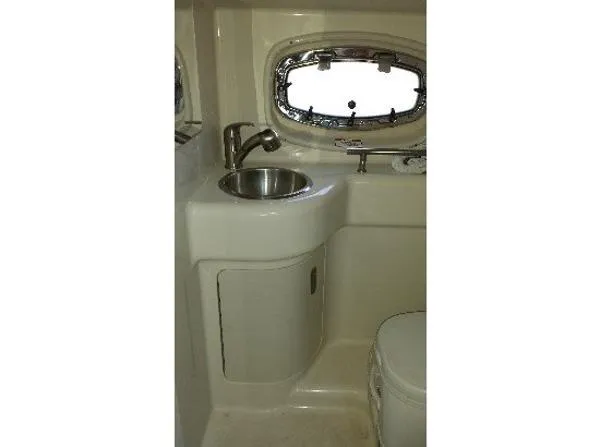 Slide: The Image of Sea Ray 260 Sundancer 2011 - 6
