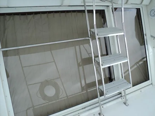 Slide: The Image of Carver Yachts 325 AFT CABIN 1997 - 7
