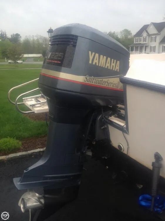 Slide: The Image of Grady-White 226 Seafarer 1997 - 8