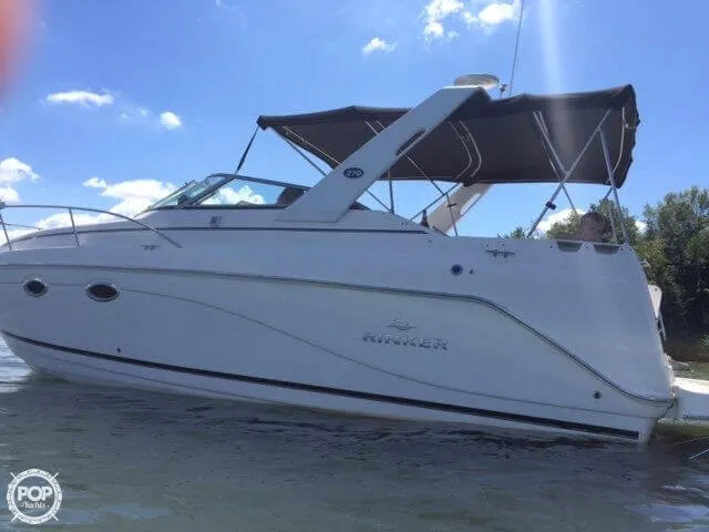 Slide: The Image of Rinker 270 Express Cruiser 2006 - 5