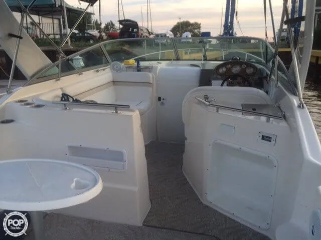 Slide: The Image of Rinker 270 Express Cruiser 2006 - 6