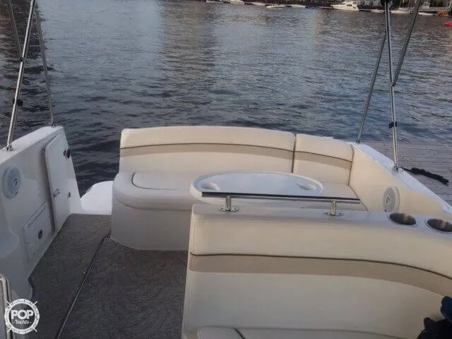Slide: The Image of Rinker 270 Express Cruiser 2006 - 7