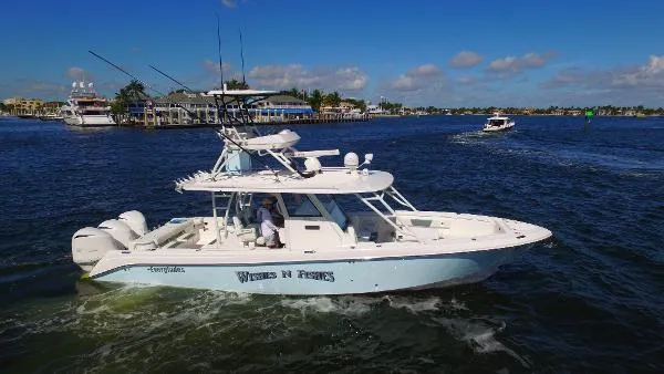 Slide: The Image of Everglades 355CCX Tournament Rigged 2014 - 2