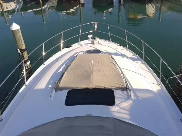 Slide: The Image of Sea Ray 44 Sundancer 2006 - 4