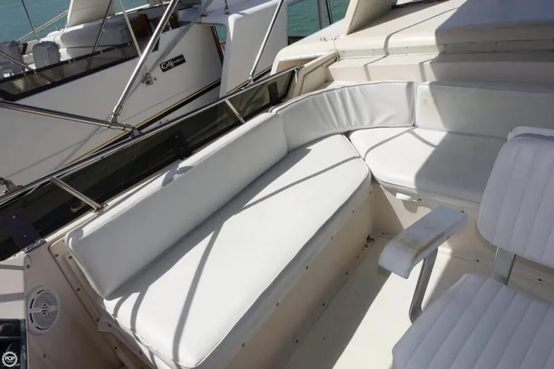 Slide: The Image of Carver Yachts Californian 45 Sundeck Double Cabin 1989 - 9
