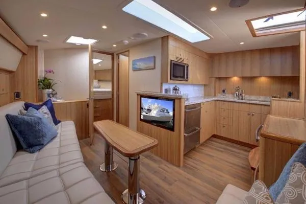 Slide: The Image of Hatteras 45 Express 2017 - 5
