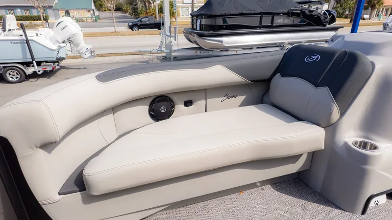 Slide: The Image of Barletta S22QC 2026 - 16