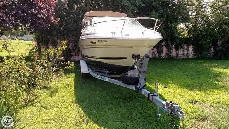 Slide: The Image of Sea Ray 215 Express Cruiser 1999 - 4