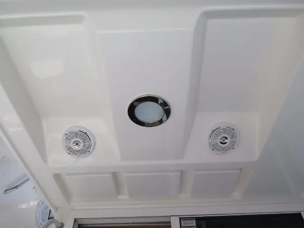 Slide: The Image of Sea Ray 390 Sedan Bridge 2010 - 10