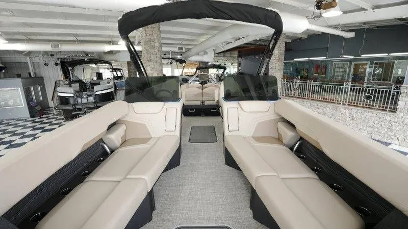 Slide: The Image of Flamingo Rove 24'│26' 2026 - 13