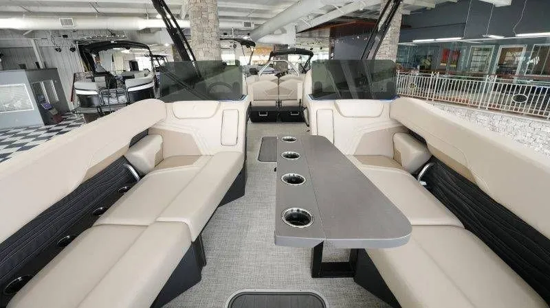 Slide: The Image of Flamingo Rove 24'│26' 2026 - 14