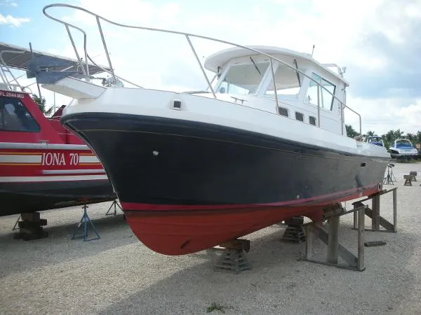 Slide: The Image of Albin Flush Deck/Generator 2005 - 0