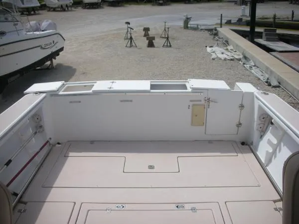 Slide: The Image of Albin Flush Deck/Generator 2005 - 7