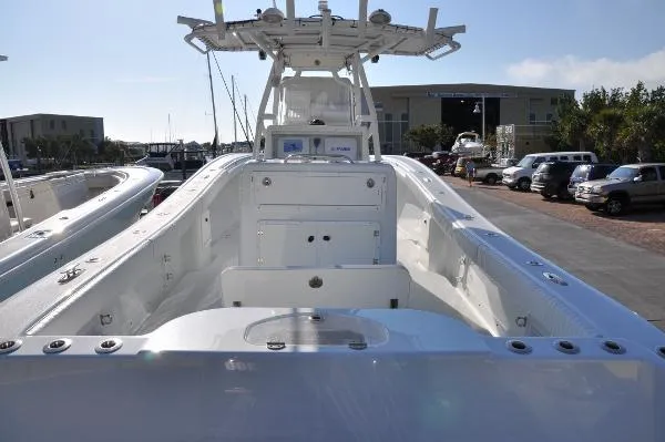 Slide: The Image of Yellowfin 34 2009 - 9