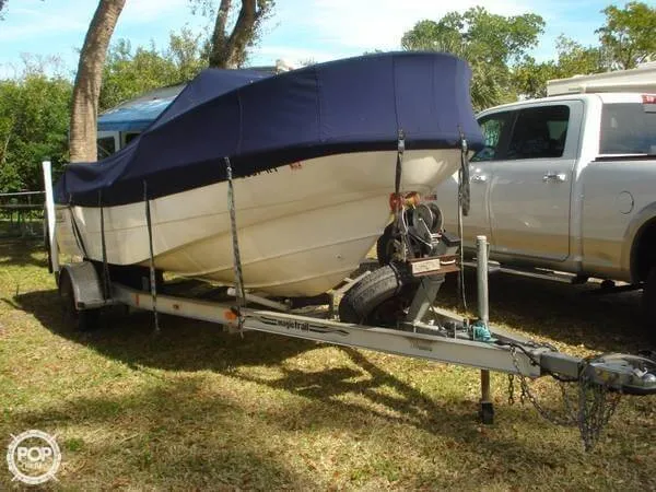 Slide: The Image of Boston Whaler Dauntless 16 2000 - 3