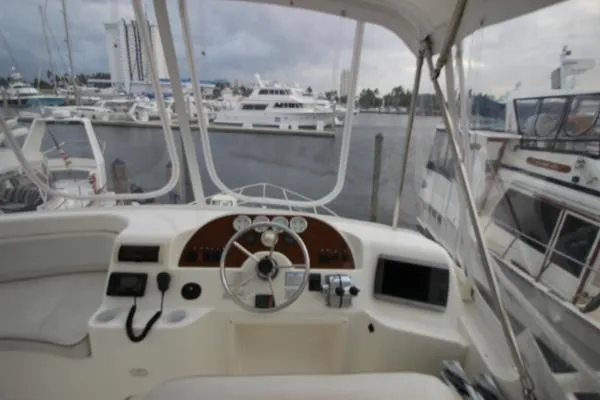 Slide: The Image of Silverton 33 Convertible 2007 - 5