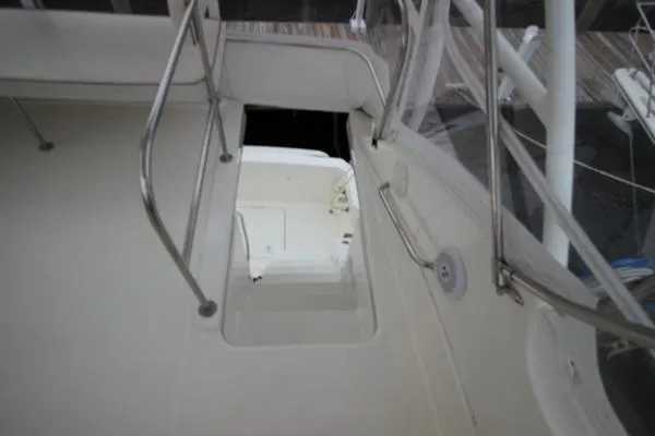 Slide: The Image of Silverton 33 Convertible 2007 - 8
