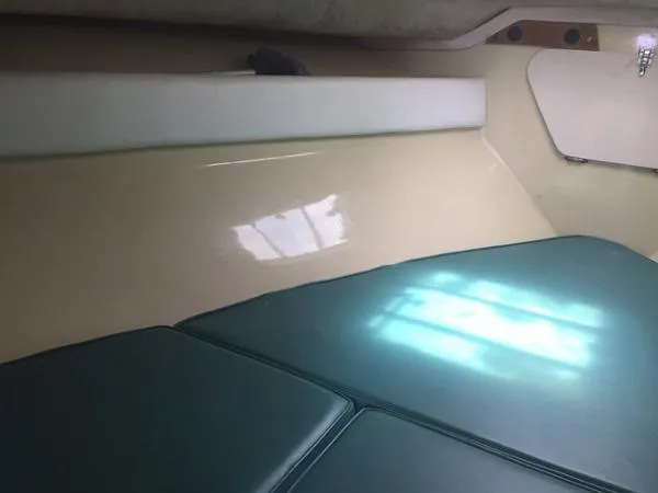 Slide: The Image of Phoenix Bass Boat 29 Convertibe 1984 - 4