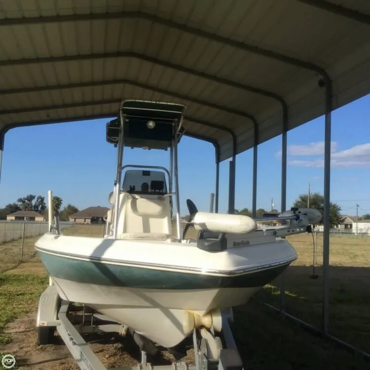 Slide: The Image of NauticStar 2200 2005 - 2