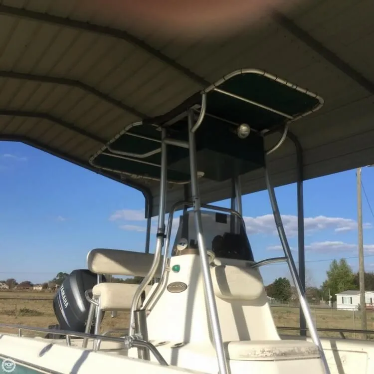 Slide: The Image of NauticStar 2200 2005 - 4