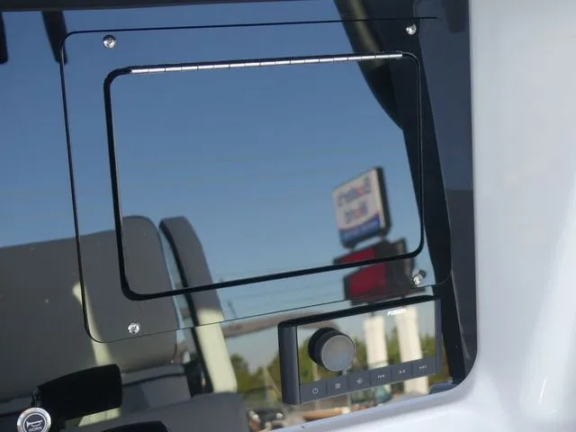 Slide: The Image of Blackfin 262 HB 2026 - 25