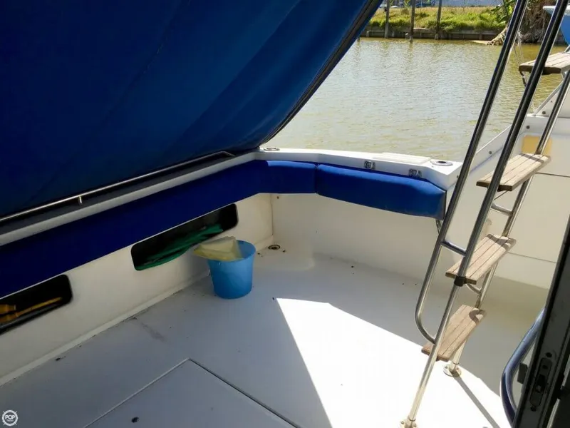 Slide: The Image of Sea Ray 370 Sedan Bridge 1992 - 11