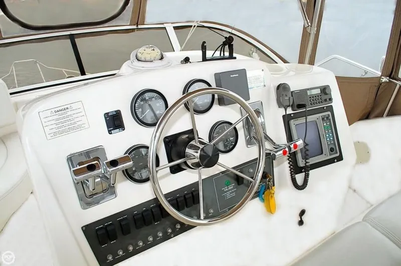 Slide: The Image of Silverton 322 Motor Yacht 1998 - 5
