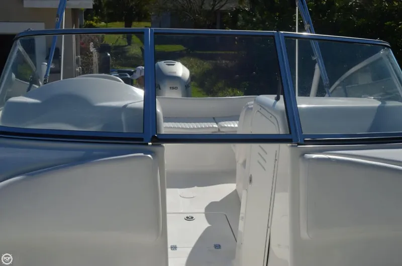 Slide: The Image of Sea Fox 216 DC 2011 - 6