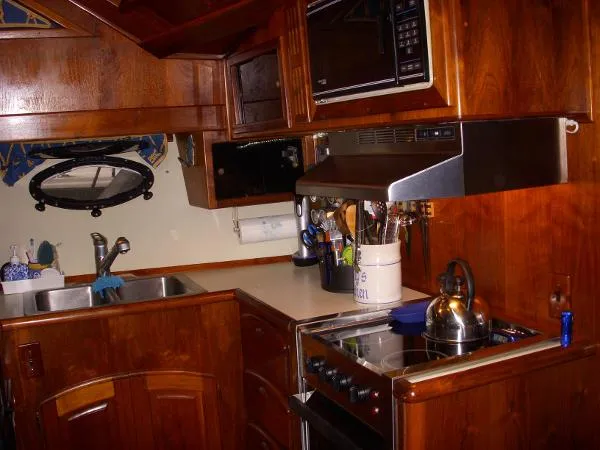 Slide: The Image of Californian FB Motor Yacht 1987 - 9