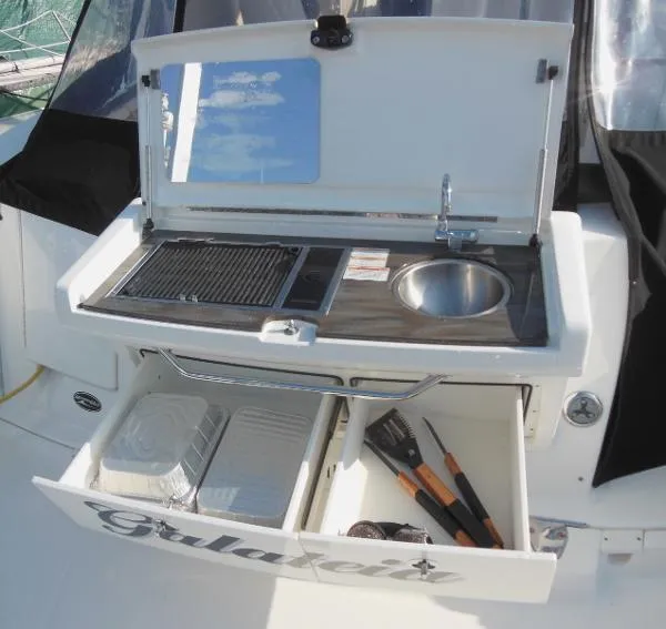 Slide: The Image of Sea Ray 370 Sundancer 8.2 Mag w/Axius 2014 - 8