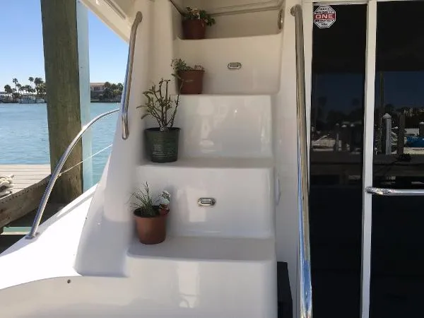 Slide: The Image of Sea Ray 44 Sedan Bridge 2008 - 8