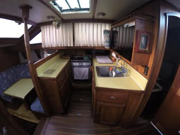 Slide: The Image of Cooper 416 Pilothouse Sloop 1981 - 4