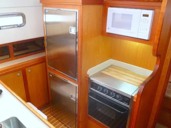 Slide: The Image of Mainship 430 Aft-Cabin 2005 - 9