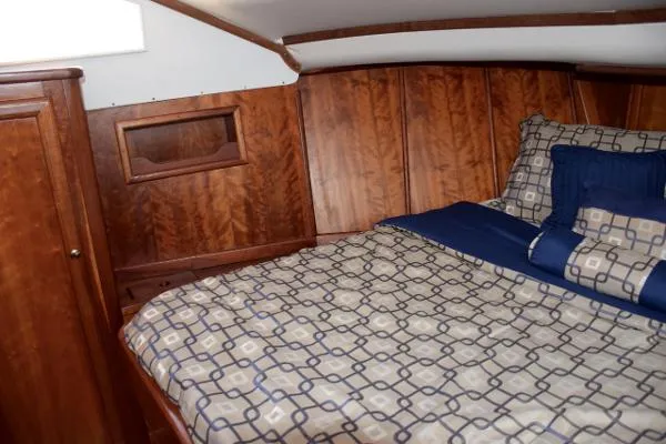 Slide: The Image of Concord 40' Motor Yacht 1974 - 10
