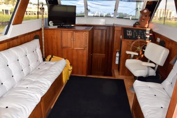 Slide: The Image of Concord 40' Motor Yacht 1974 - 3