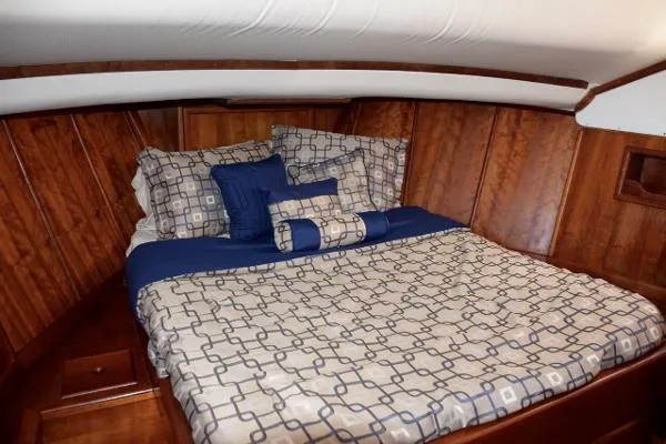 Slide: The Image of Concord 40' Motor Yacht 1974 - 9