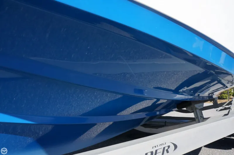 Slide: The Image of Sportsman 229 Heritage 2012 - 1
