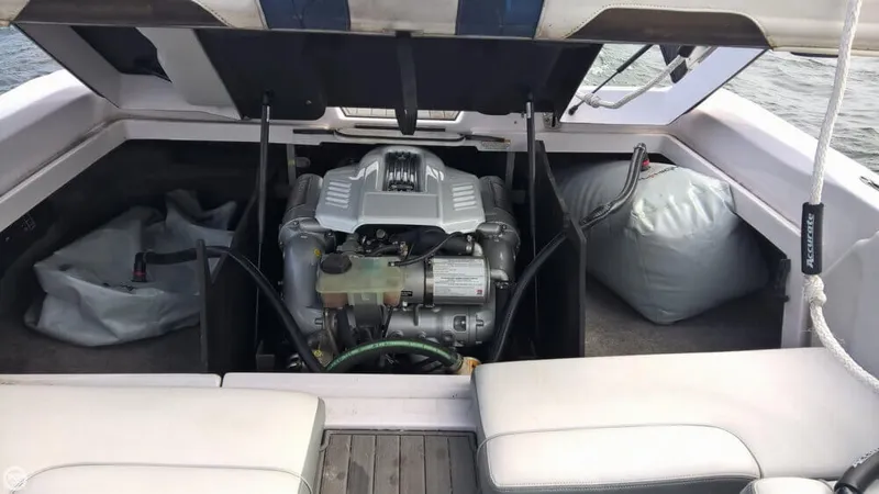 Slide: The Image of Correct Craft Super Air Nautique 230 2011 - 4