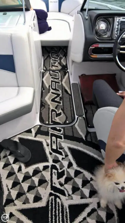 Slide: The Image of Correct Craft Super Air Nautique 230 2011 - 8