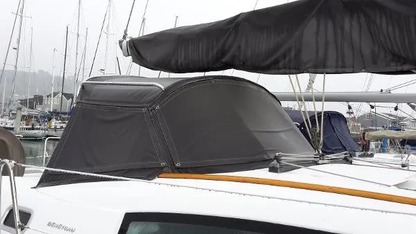 Slide: The Image of Beneteau 2008 - 4