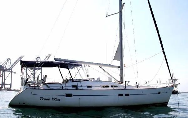 Slide: The Image of Beneteau 423 2004 - 0